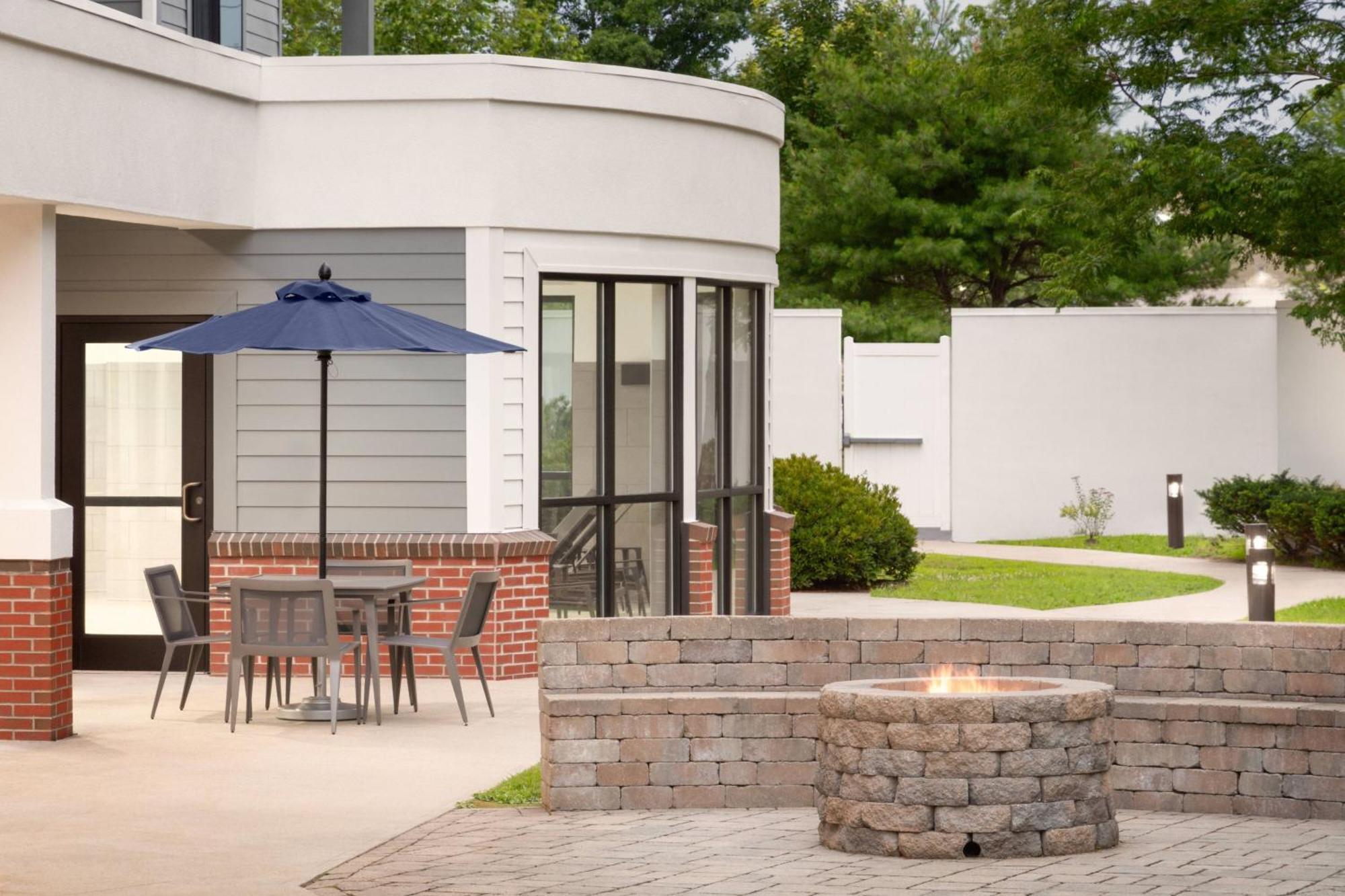 Courtyard Portland Airport South Portland Exterior foto